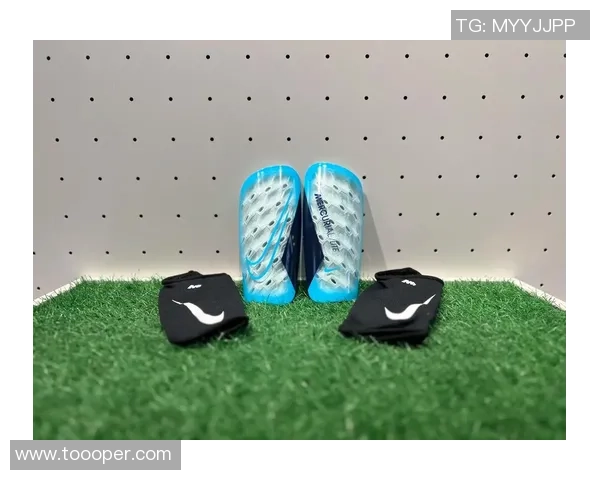 足球装备选购：护腕推荐